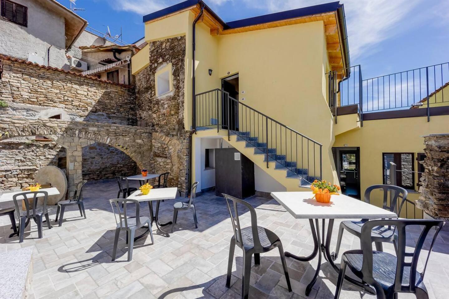 Appartamento Alba Dachi Farm Marina dʼMarina dʼAndora المظهر الخارجي الصورة